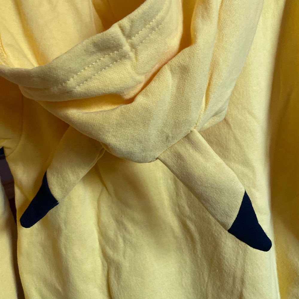 Pokemon Pikachu Character Hooded Sweatshirt - Yellow S (6/7) NWT - Picture 8 of 11